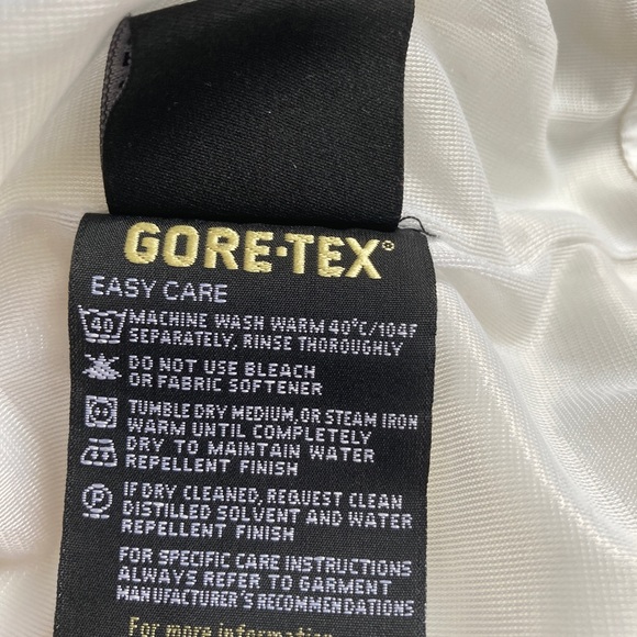 Sunice Gortex Rain Jacket - Picture 7 of 13